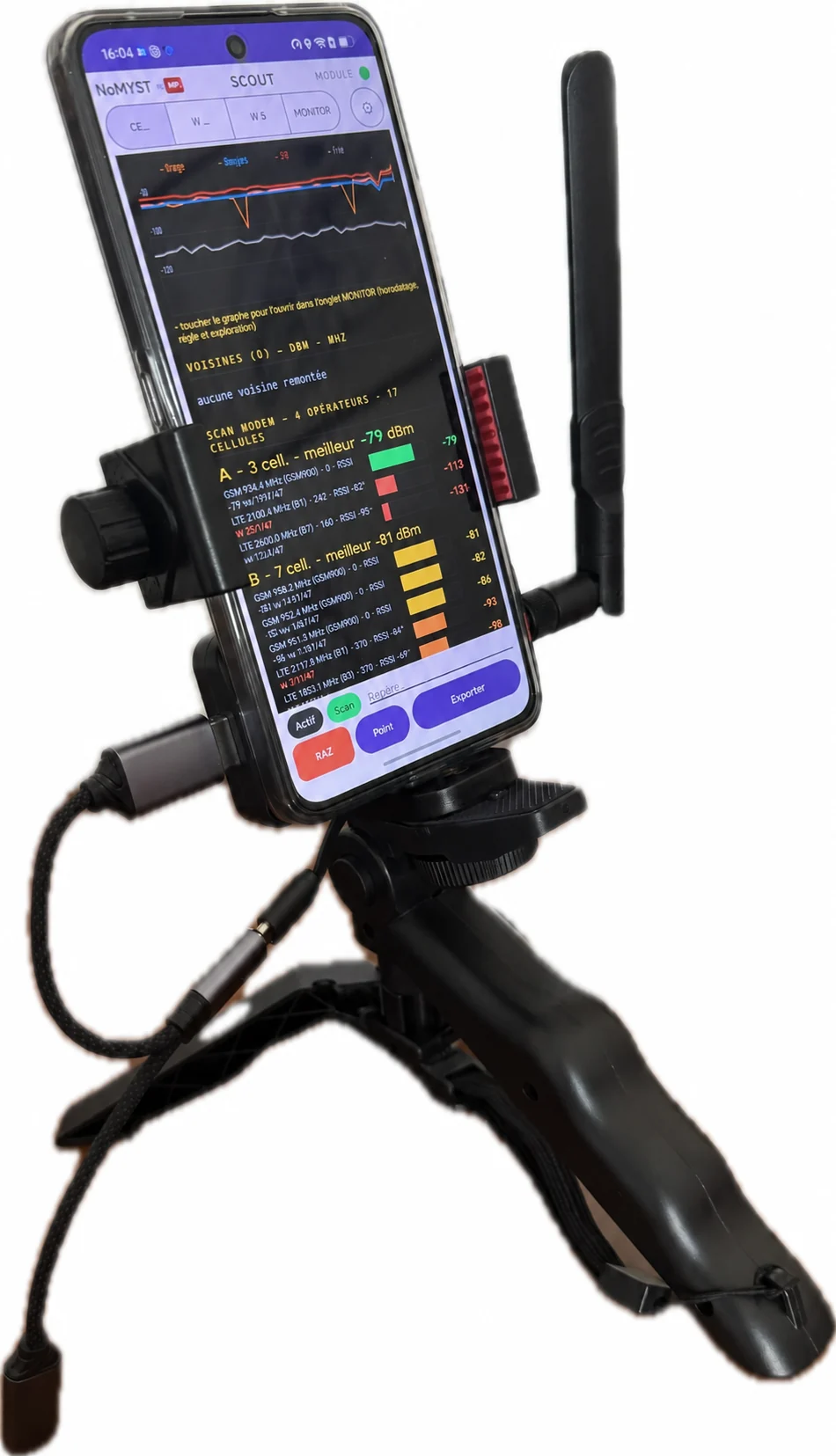 Instrument NoMYST Scout sur son support : smartphone, module et poignée-trépied